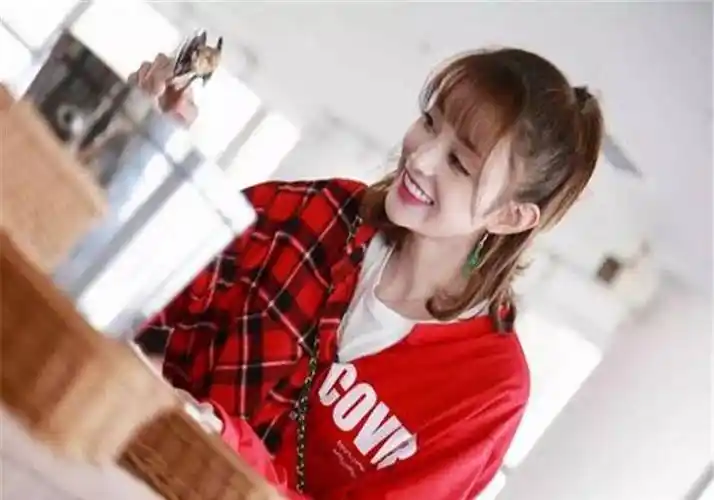 官宣恋爱林更新秀恩爱表白盖玥希九亿少女的梦破碎了