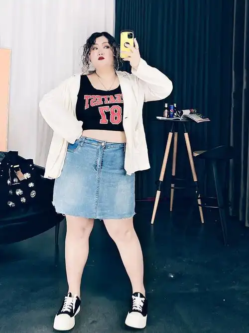 胖女孩这样搭配更显瘦