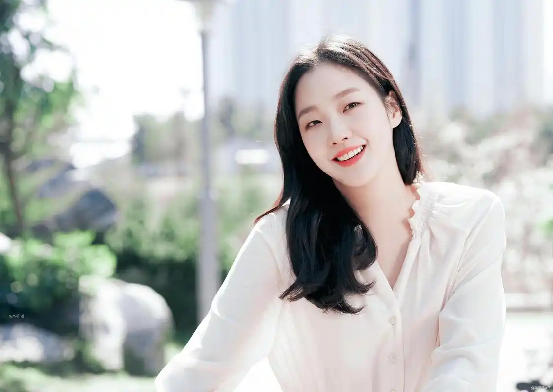 金高银是谁?21岁获得青龙奖:虽不是标准美女,却让无数粉丝着迷