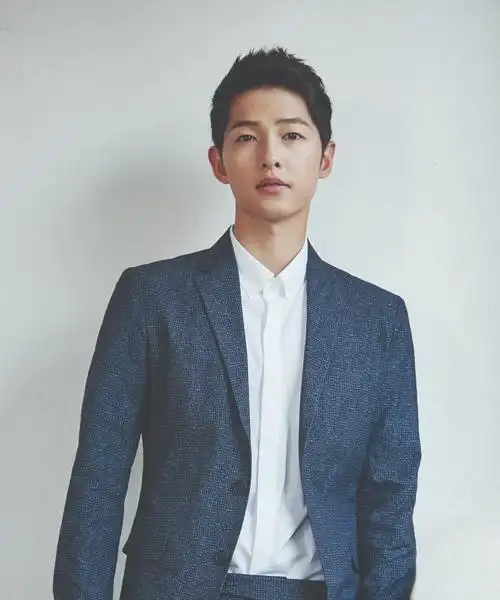 宋仲基金泰梨合作新片胜利号