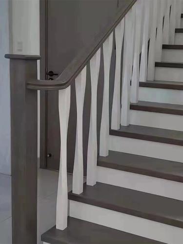 自建房新款小蛮腰实木楼梯扶手立柱做漆定制加工生产部分款式现货