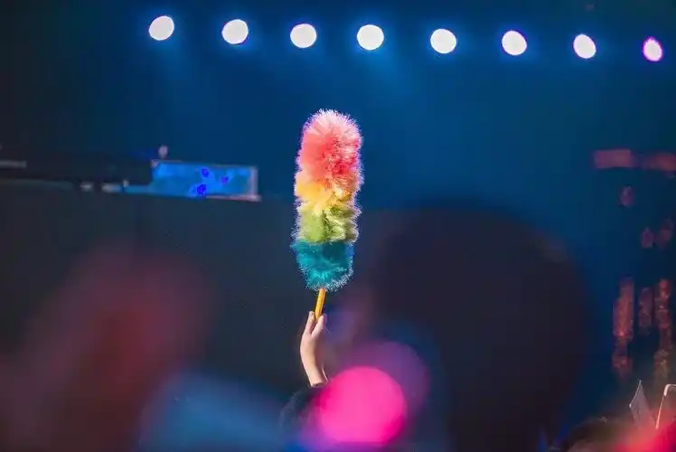 让redvelvet无法忘记的应援棒出道后首个活动看见应援棒之后震惊了的