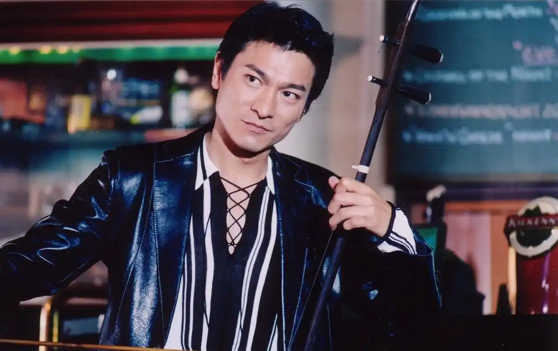 全职杀手:刘德华枪战镜头让人热血沸腾,巴雷特却成为最大的败笔