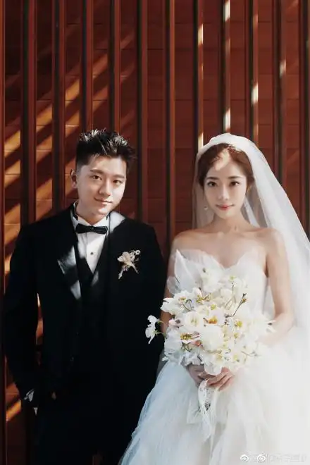 歌手李佳隆个人资料