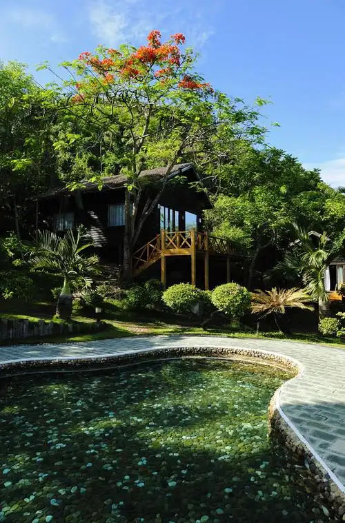 三亚 蜈支洲岛珊瑚酒店木屋超值套餐(双人往返门船票 早餐 接送机