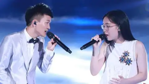 《中国新歌声2》郭沁周深《大鱼》