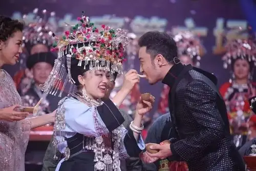 湘西翠翠的苗歌路 (请在wifi下观看,土豪请随意)翠翠——湘西苗族情歌