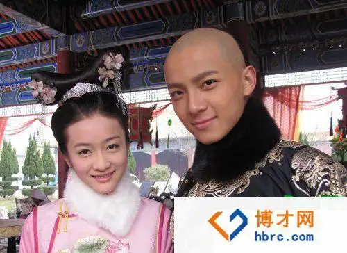 张雪迎饰演的董鄂妃与吴俊余饰演的顺治帝