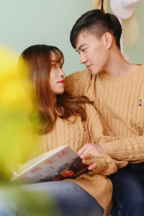 室内约拍 情侣写真