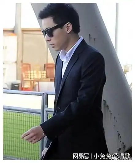 霍启仁:大哥比我强,二哥比我富,但我才是家里最幸福的