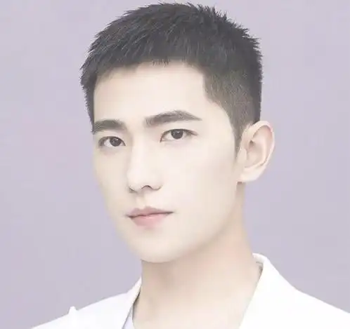 大家喜欢男生什么样的发型