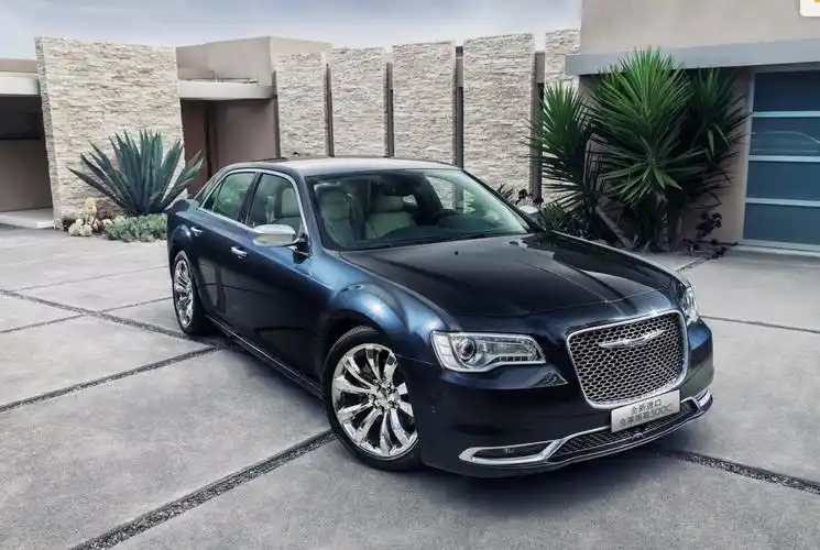 【终于等到你】新款克莱斯勒300c售价39.99万