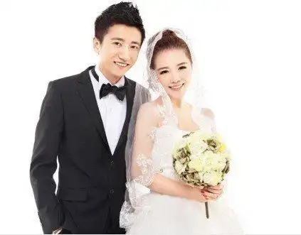 超女现状揭秘:何洁赫子铭大婚 郁可唯搭煤矿富二代