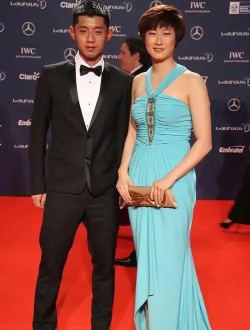 张继科丁宁接吻照片是怎么回事张继科丁宁恋爱过