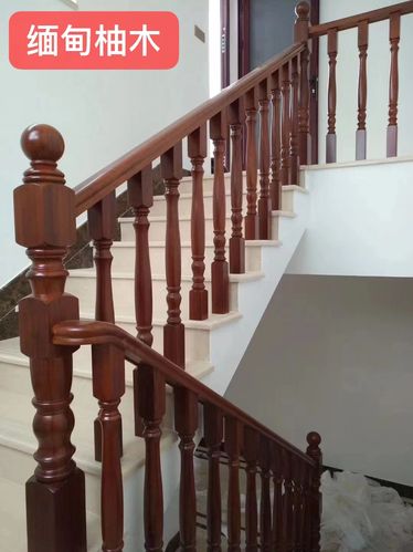 定制扶手楼梯缅甸柚木实木高端栏杆玻璃上门楼梯立柱