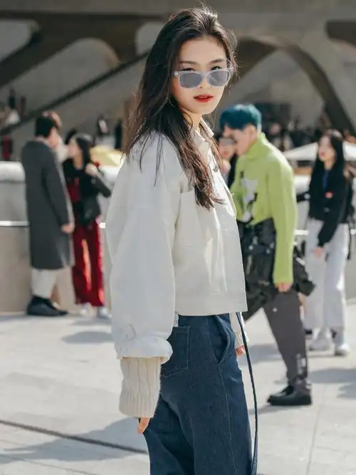 韩国街头小姐姐时尚穿搭行走的时尚范本