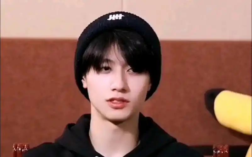 【朱志鑫】你朱哥教你如何练腹肌!