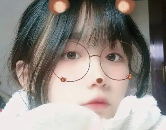 当我打开"风一样的女子"发来的照片时,我的心情立刻变得