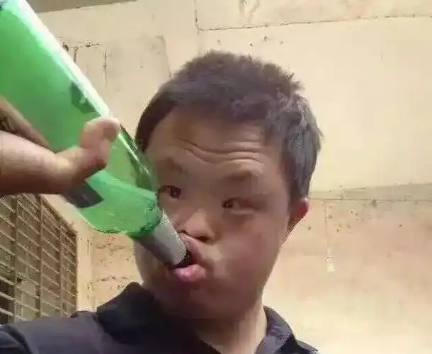 喝醉酒后干的有意思的事看谁的最搞笑哈哈哈