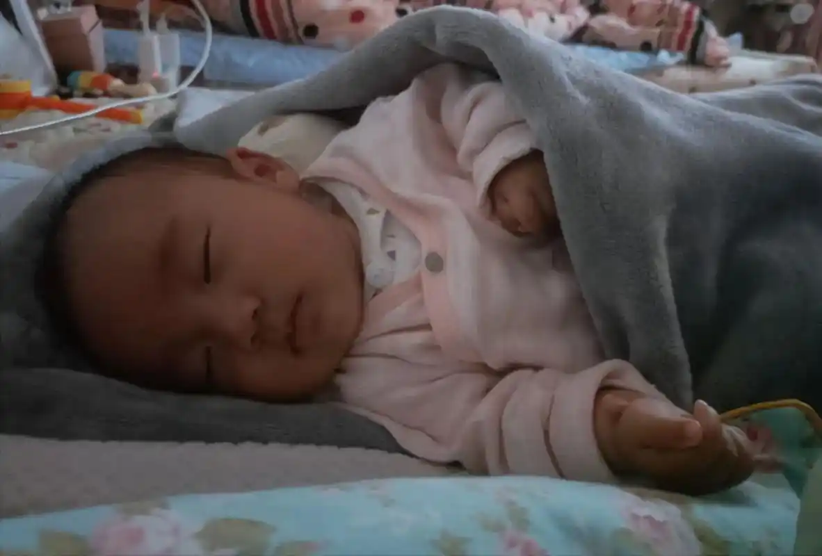 宝宝 这是我早上醒来第一眼就看到这么可爱乖巧的你