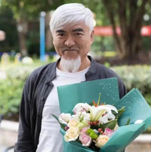 著名演员袁苑:演了一辈子配角与妻子相爱相杀,生活中有洁癖