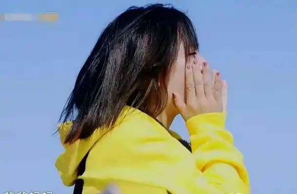 9位脸美手丑的艺人看脸美如花一伸手反差感就出来了