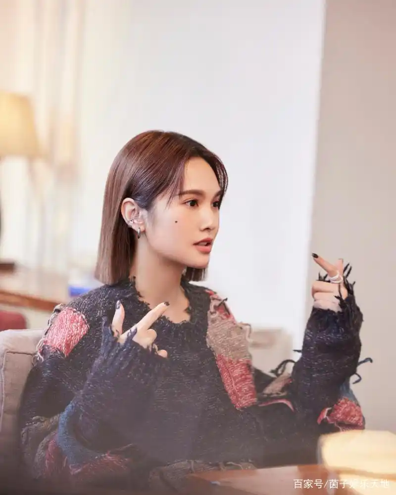 组图:杨丞琳短发造型,放飞自我,靓丽时尚!