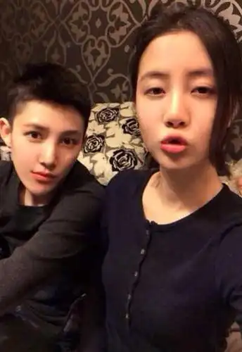 网络红人林弯弯个人资料,林弯弯图片,林弯弯整容