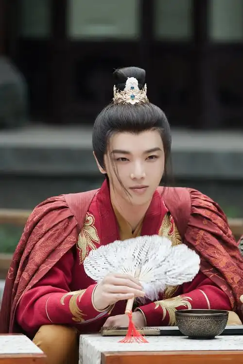 华晨宇古装造型合集,玉树临风,翩翩少年郎