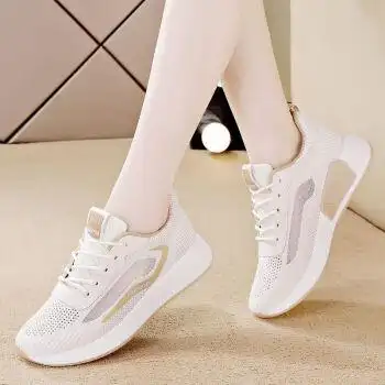 鞋靴>时尚女鞋>女士休闲鞋>女士老爹鞋>康奈>鞋子女2022夏季新款运动