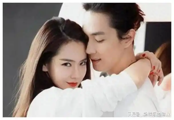 戚薇李承铉甜蜜携手谱写模范夫妻人生娱乐界楷模