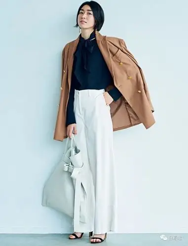 5个小技巧,把西装外套穿出青春,随意感_手机搜狐网