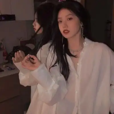 闺蜜头像一萌一酷霸气林朝城我的世界在慢慢变成黑色