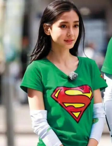 baby第一次录跑男的时候很恐惧在此之前并不认识邓超