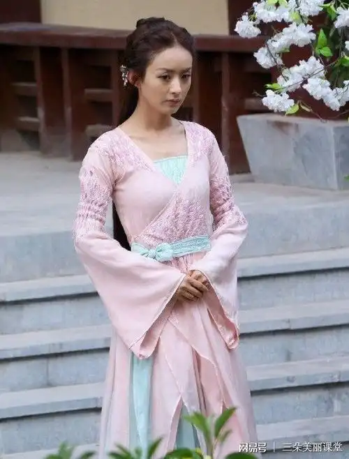 赵丽颖从不节食,独特的大吃大喝还瘦身!