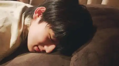 宋亚轩女友私藏男友感帅图给足你私密感73