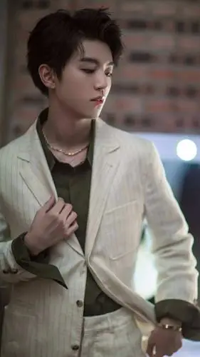 tfboys |王俊凯,4k超清全面屏手机壁纸