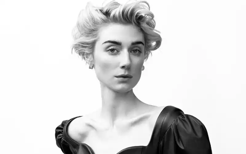 欧美女星伊丽莎白·德比齐黑白大片壁纸