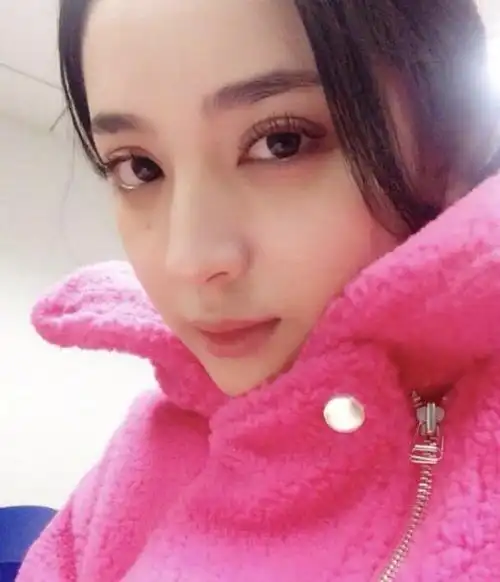 古力娜扎上大学时的旧照曝光原来那个时候她就已经是小仙女了啊