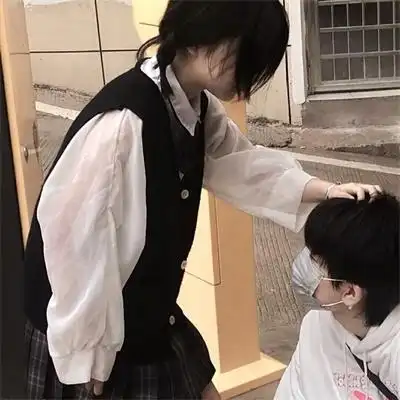 2022超火宠溺情侣头像一对两张真人高清图片