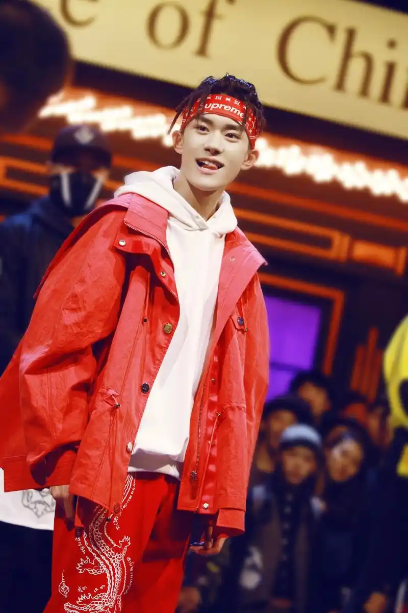 易烊千玺#热血街舞团#录制花絮公开.