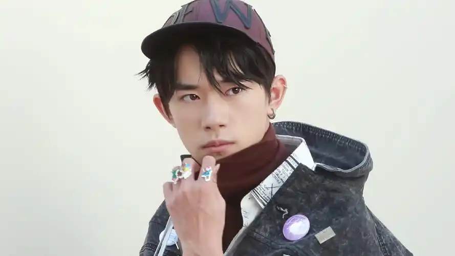 内地明星 tfboys 易烊千玺 明星风尚壁纸【7】内地明星壁纸图片_桌面