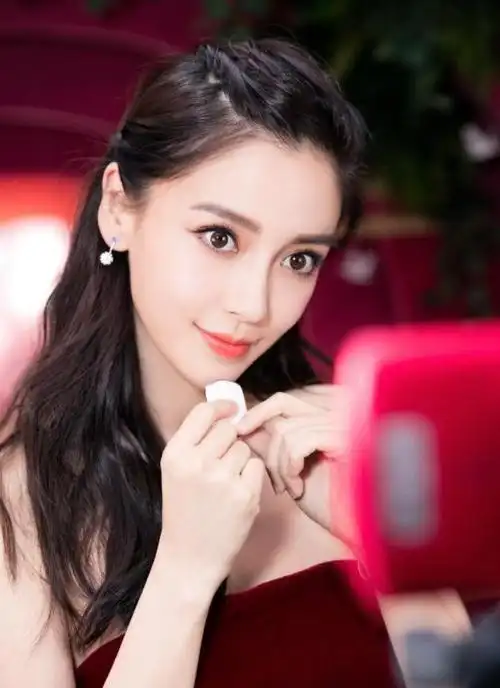 【抠图,尬演,蹭奖,还有什么是baby做不到的?】明星/电影-文章-小虾米