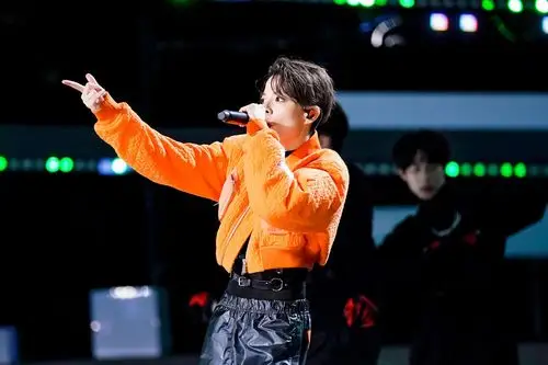 创造营2021首播学员惊艳登场舞台首秀引爆全场