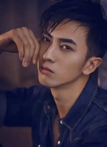 颜值爆表校草top10,鲜嫩小鲜肉等你来撩!