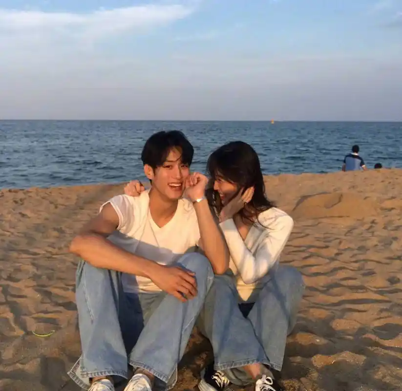 【情侣头像】by 子莘分享头像/壁纸/背景图/明星ins/美图 以及其他