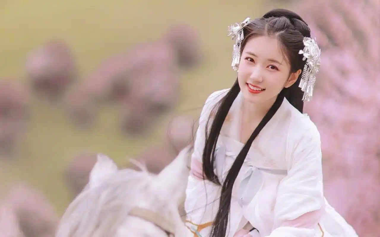 仙气十足古装美女养眼写真图片桌面壁纸高清大图预览1920x1200_美女