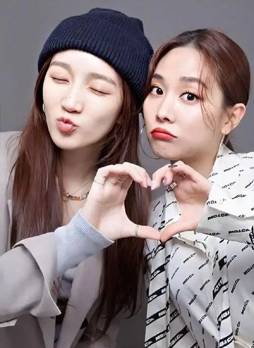 孟佳王霏霏 我们加油##孟佳王霏霏换头像