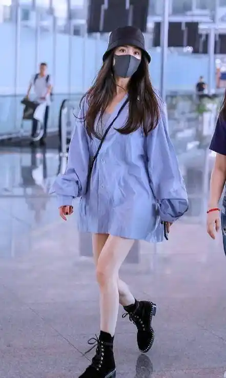 原创杨幂衣品真的好短裤和短裙穿搭都能轻松驾驭演绎出专属时尚美