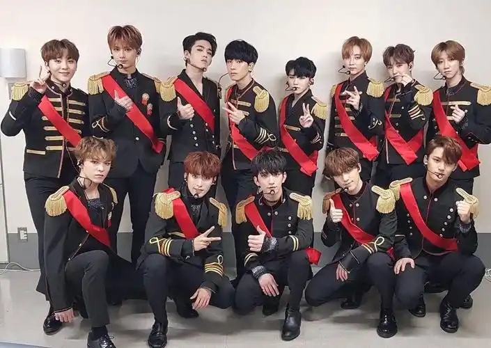 seventeen(2015年出道的韩国男子组合)_尚可名片